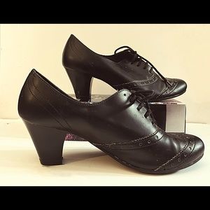 Librarian Heels with dainty laces